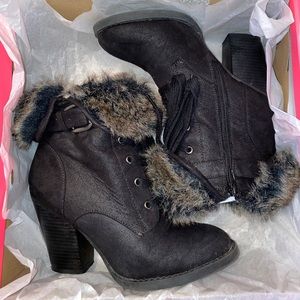 Charlotte Russe Black Faux Fur Booties